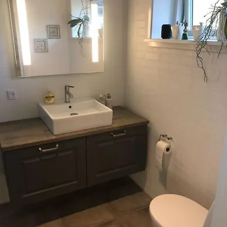 Hyggeligt Taet Ved Skov Og Togstation Villa