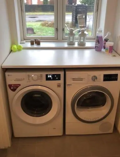 빌라 Hyggeligt Taet Ved Skov Og Togstation