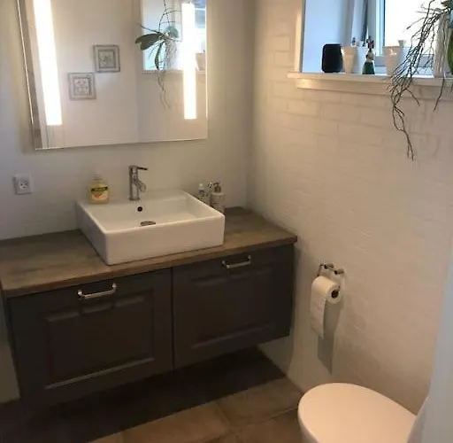 Hyggeligt Taet Ved Skov Og Togstation 빌라